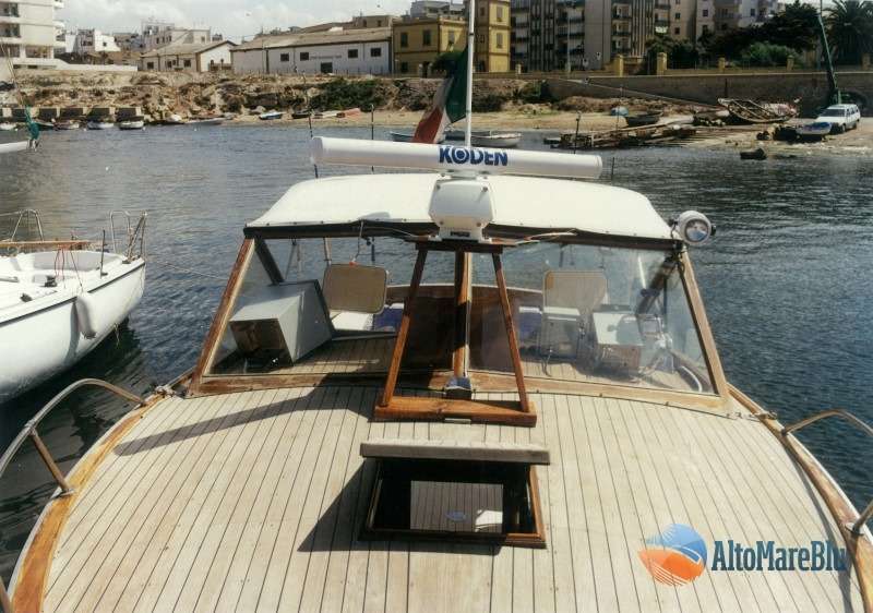 Restauro barca classica Italcraft modello Sarima: Blue Scar