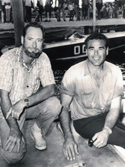 Jim Wynne e Don Aronow (alle loro spalle Donzi 007) alla Gateway Marathon del 1965.